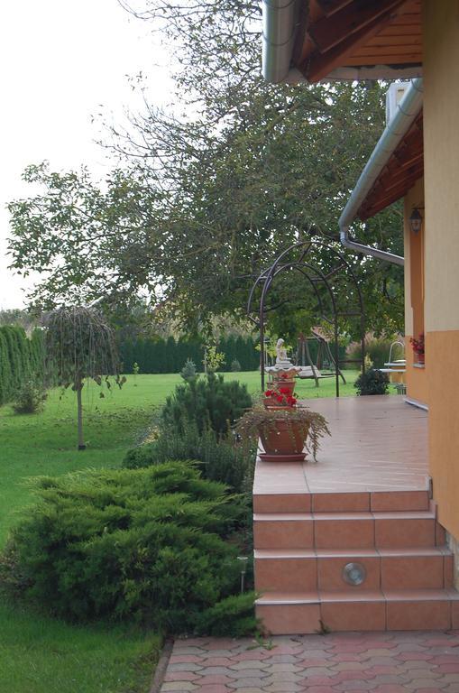 Mediterran Vendeghaz Nagyatád Exterior foto